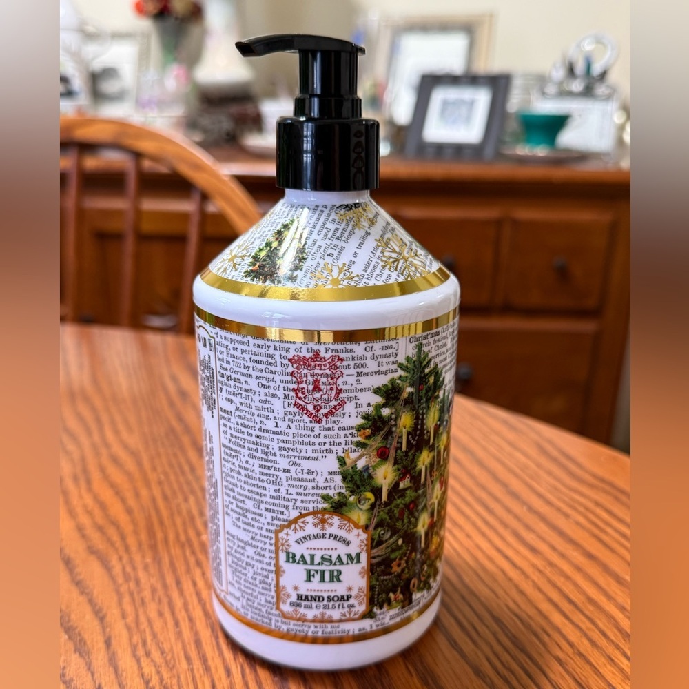 Vintage Press Balsam Fir Hand Soap Christmas Holiday Winter New - Picture 4 of 6